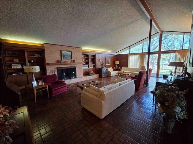 Building Photo - 402 Honeycomb Ridge