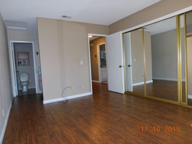 Building Photo - 481 E Rice Ranch Rd