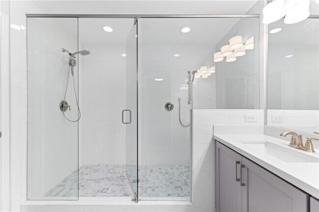 Building Photo - 1394 Doublegate Dr