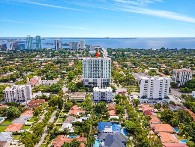 Building Photo - 2525 SW 3rd Ave