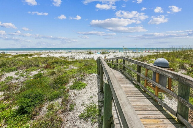 Building Photo - 95 Dondanville Rd