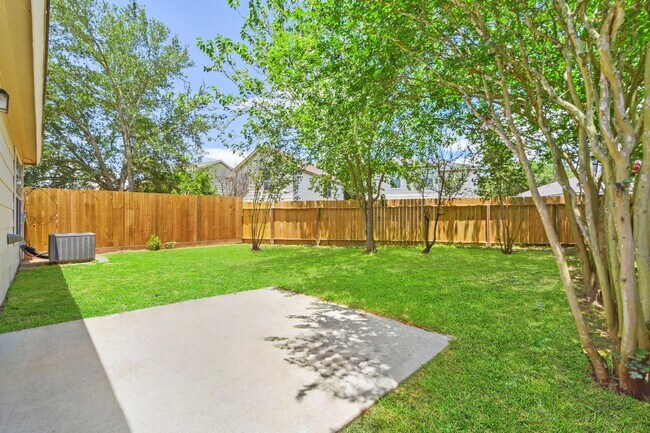 Building Photo - 3646 Fuller Bluff Dr