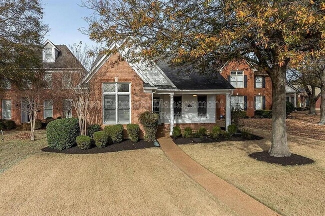 Building Photo - 7520 Crystal Lake Dr