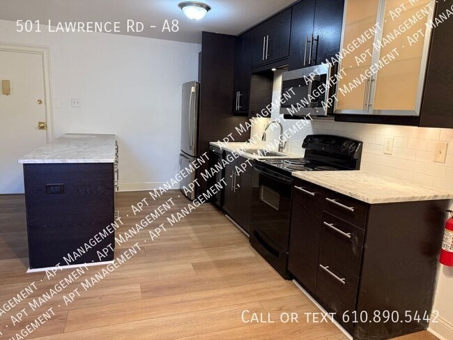 Building Photo - 501 Lawrence Rd