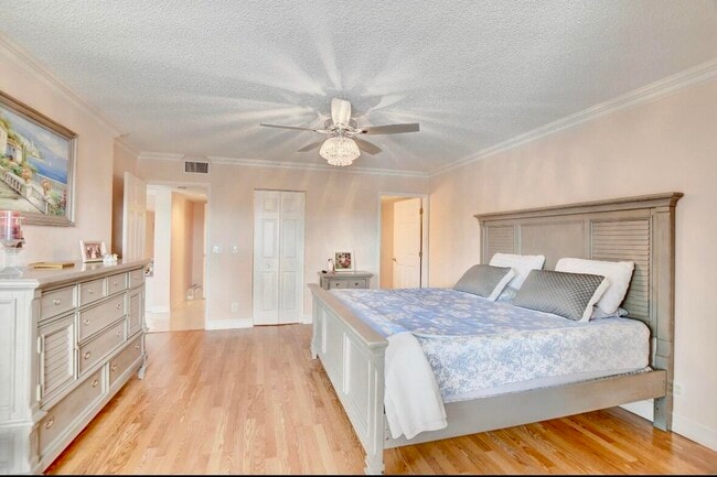 Building Photo - 7270 Ashford Pl