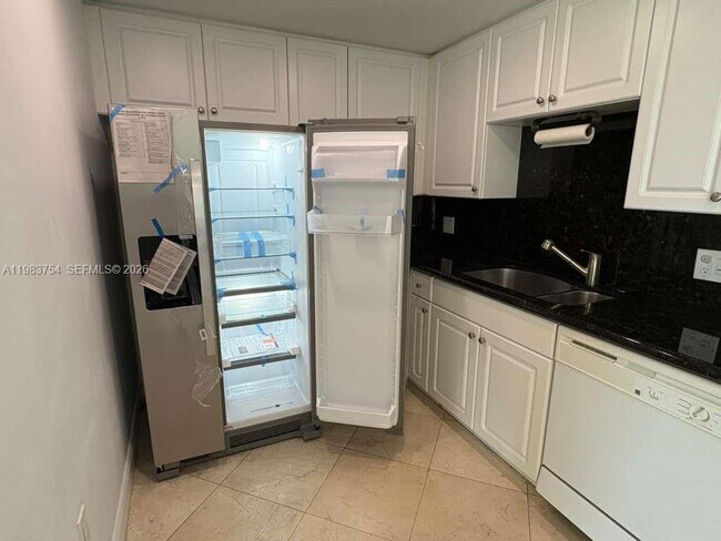 Building Photo - 1627 SW 37th Ave