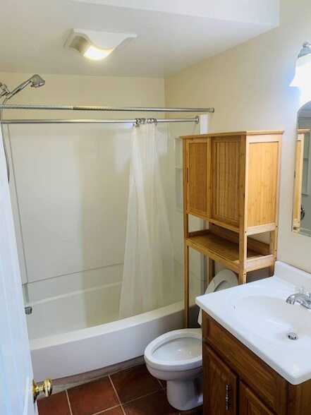 Building Photo - 0 Grove St