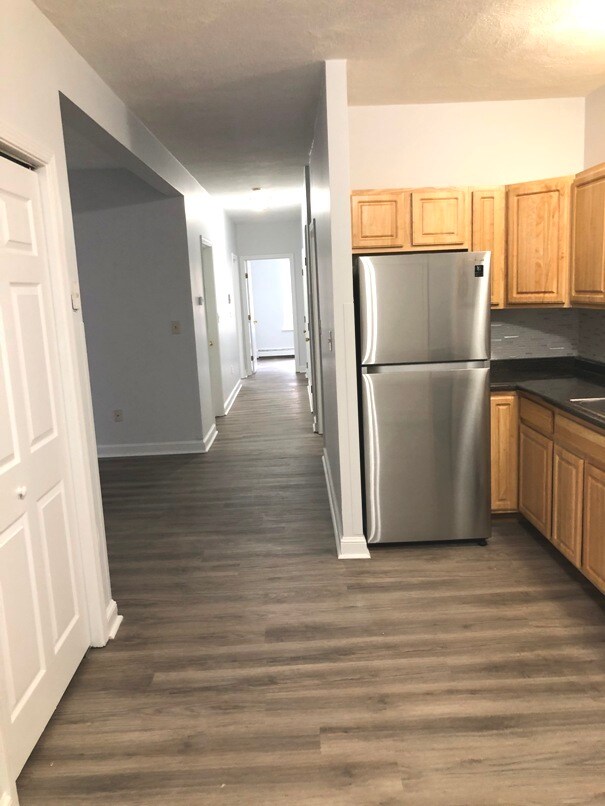 Building Photo - 120 Berkshire St