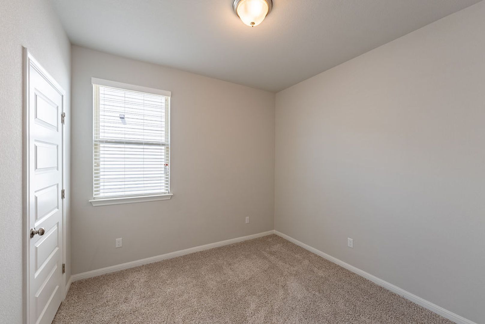 Building Photo - 12411 Zenyatta Dr