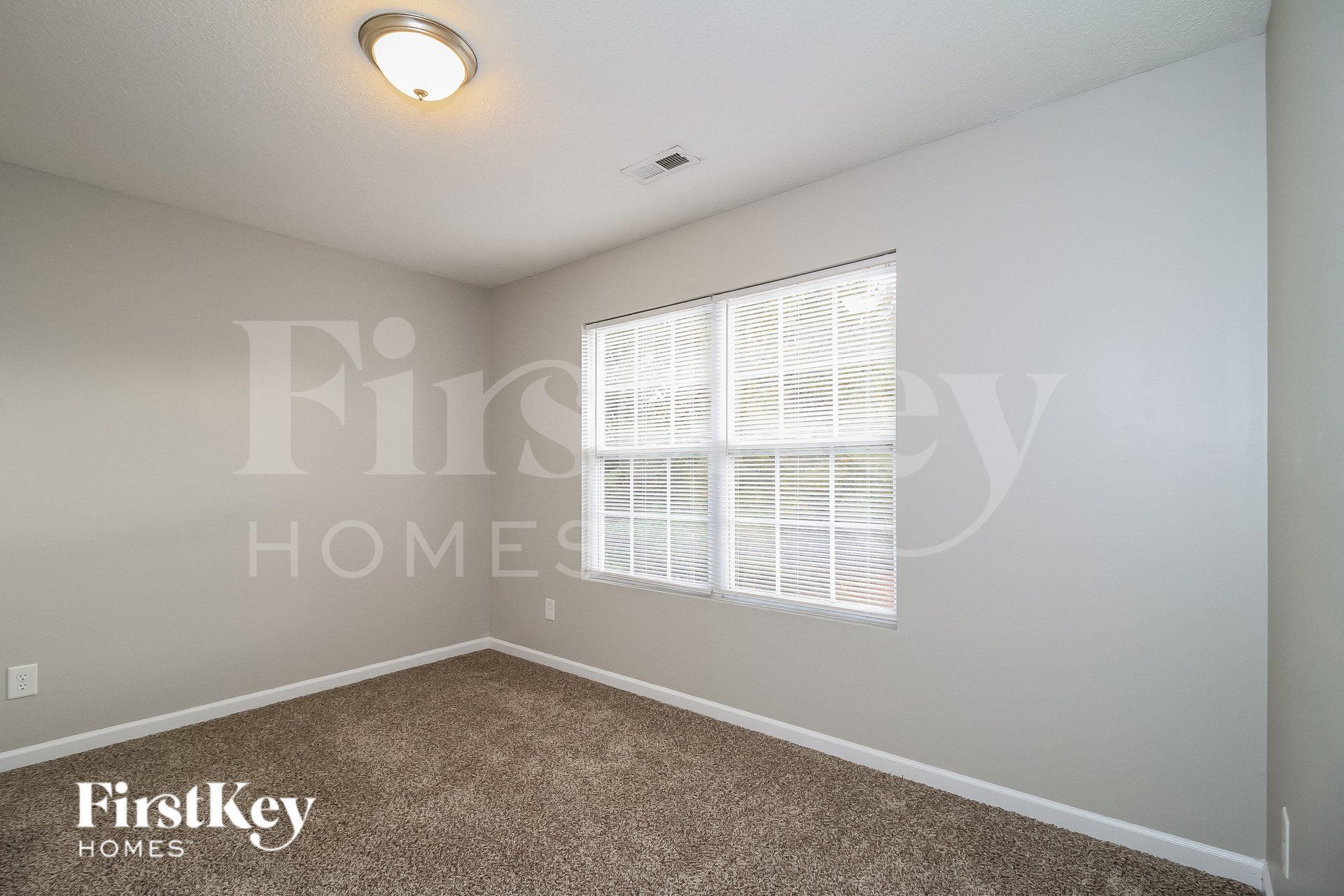 Building Photo - 196 Huron Ct