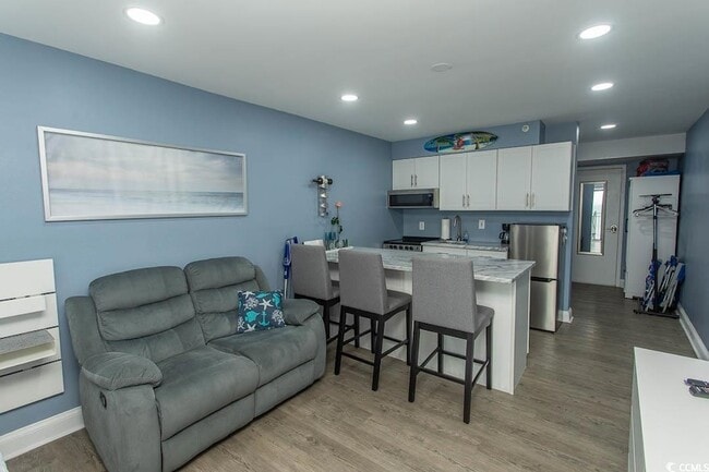 Building Photo - 1207 S Ocean Blvd