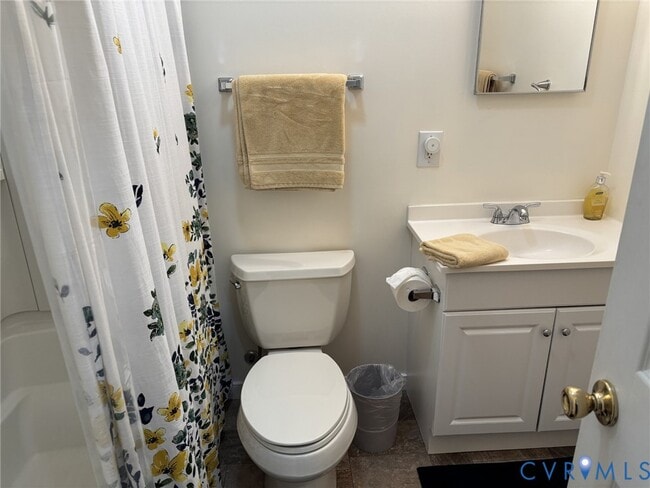 Building Photo - 3856 River Rd W