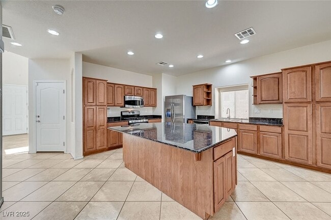 Building Photo - 5536 Danforth Ave