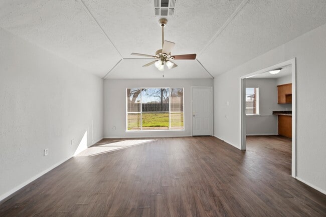 Building Photo - 13719 Southline Rd