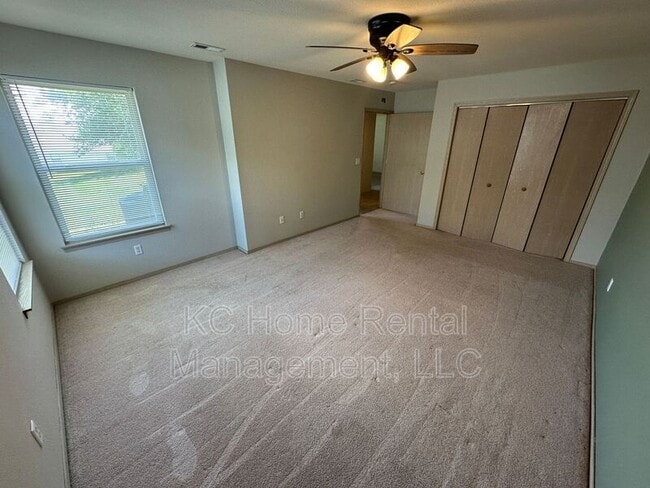 Building Photo - 2128 Highridge Dr