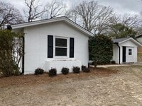 Building Photo - 2315 Mimosa Dr