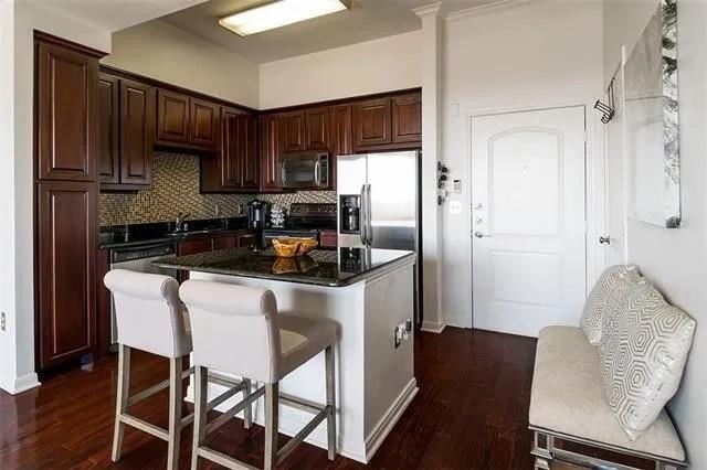 Building Photo - 3225 Turtle Creek Blvd