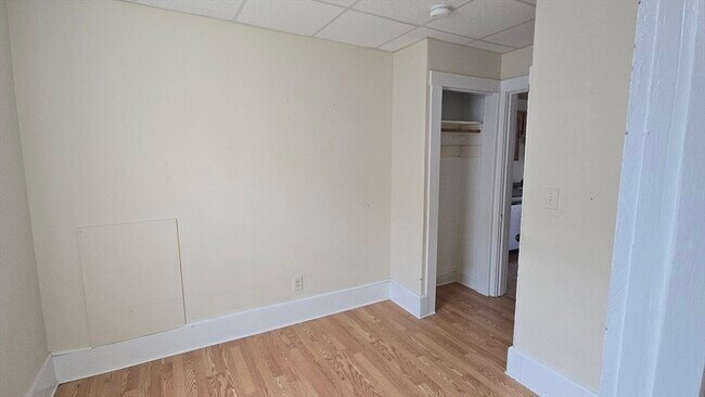 Building Photo - 23 W Boylston Dr