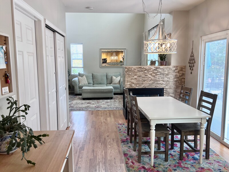 Building Photo - 15982 Longford Dr