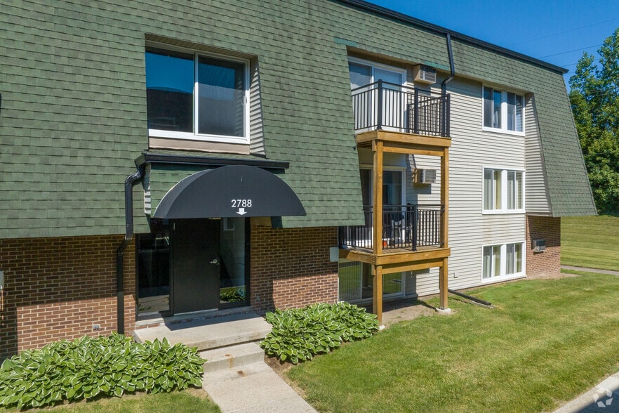 Primary Photo - Auburn Hills Apartments