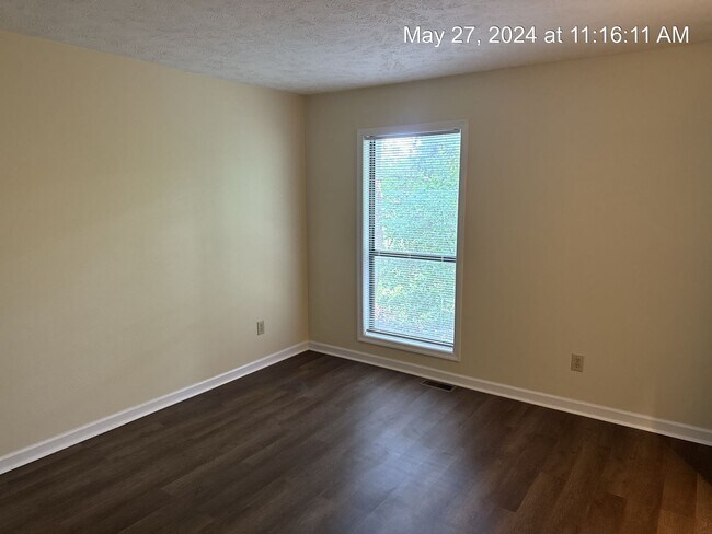 Building Photo - 5876 Aftonshire Dr