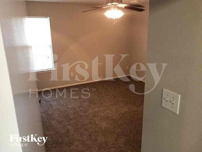 Building Photo - 20723 Patriot Park Ln