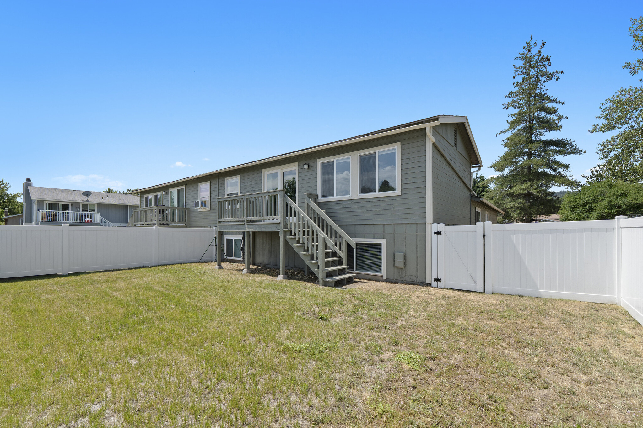 Building Photo - 3213 S Gillis Ct
