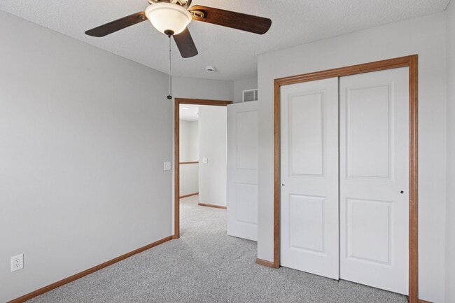 Building Photo - 15130 Fanning Dr N