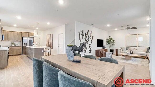 Building Photo - 12705 Camino Fruteria