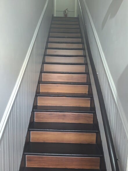 Building Photo - 96 Main St