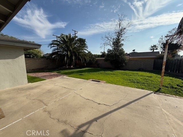 Building Photo - 928 E Meats Ave