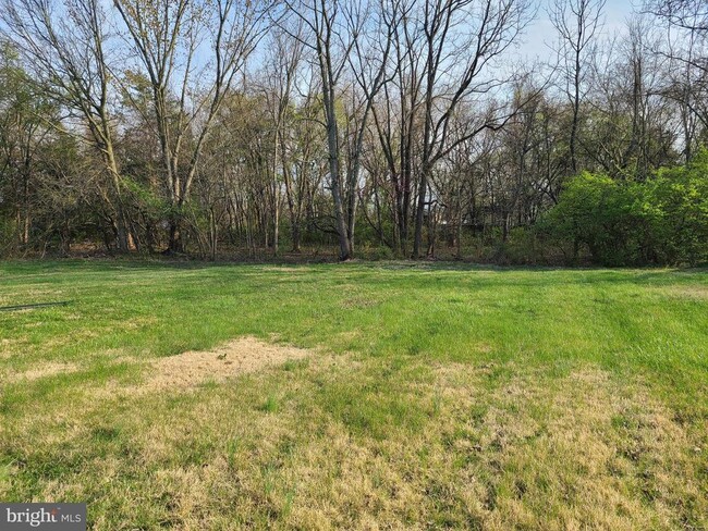 Building Photo - 9017 Yorkshire Ln