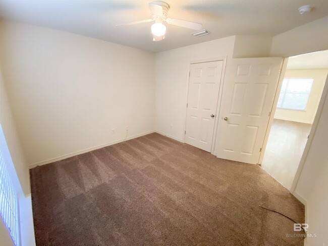 Building Photo - 11801 Balsam Ct