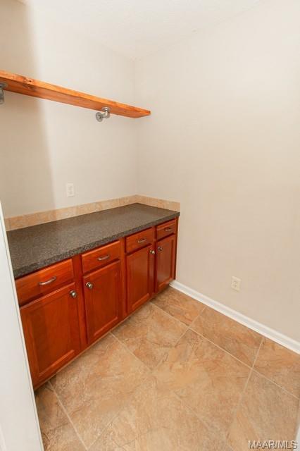 Building Photo - 8740 Lindsey Ln