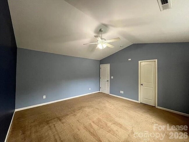 Building Photo - 4828 Lynn Lee Cir