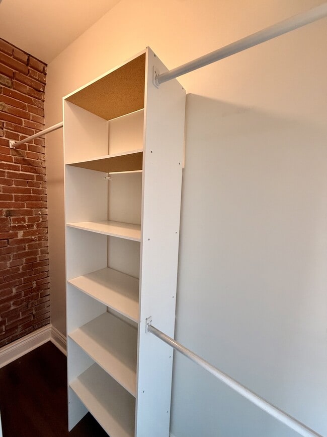 Building Photo - 509 Delaware St