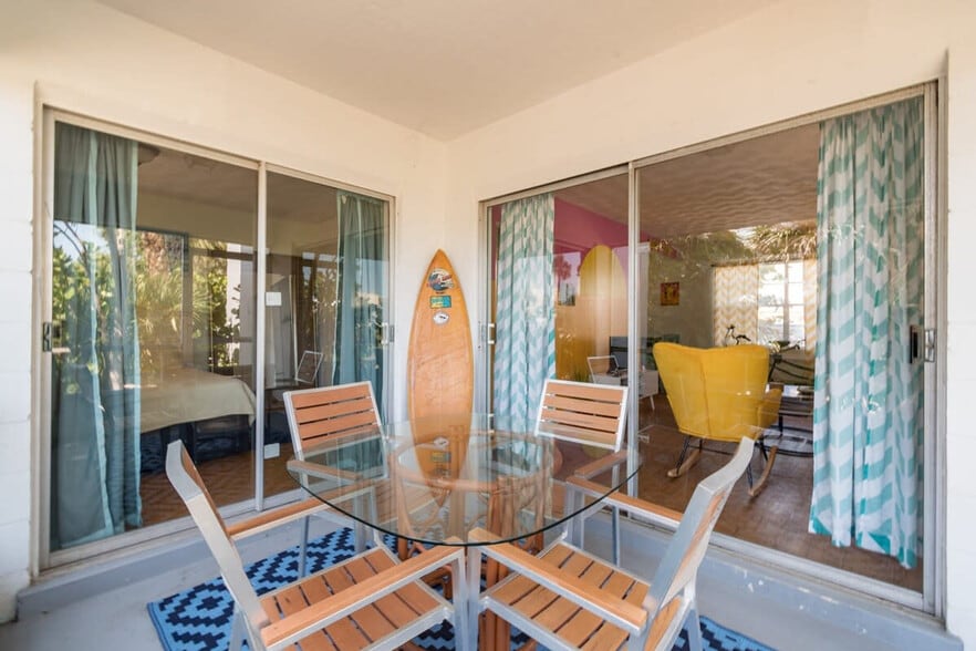 Building Photo - 141 California Ave