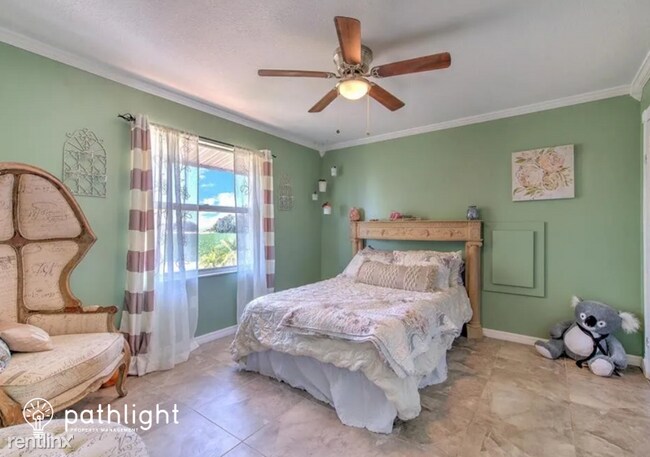 Building Photo - 4 br, 3 bath House - 14954 Sydney Road UNIT