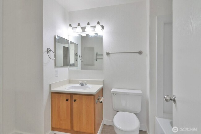 Building Photo - 16817 Larch Way