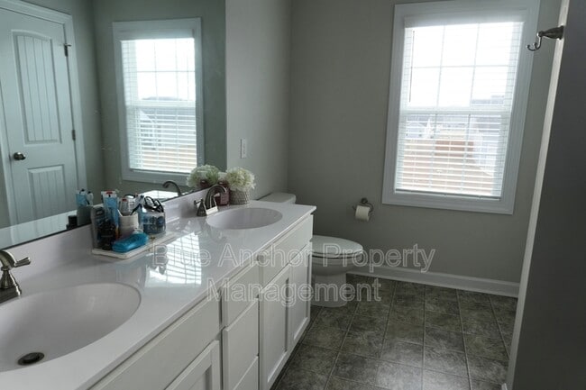 Building Photo - 206 Browns Ferry Rd