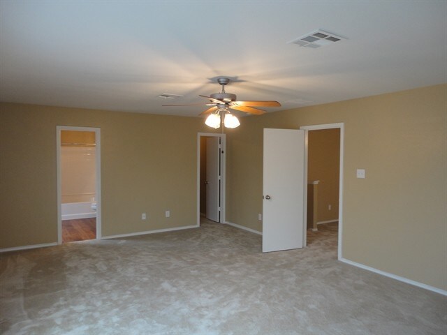 Building Photo - 5337 Mathra Dr