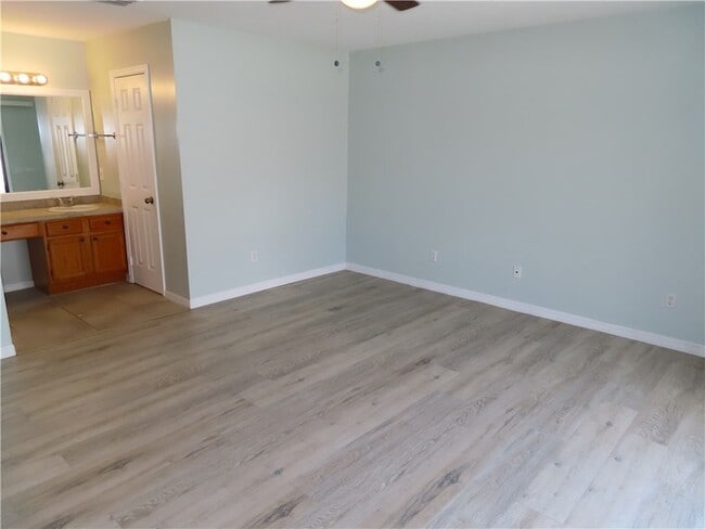 Building Photo - 110 Melton Ave