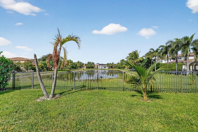 Building Photo - 9167 Oak Alley Dr