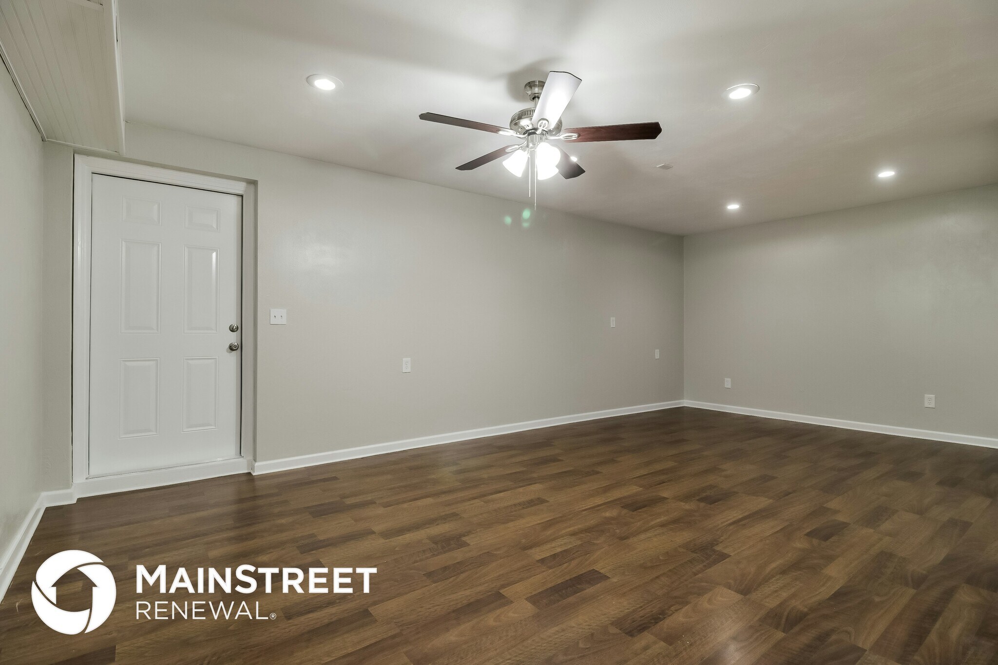 Building Photo - 559 Cameo Dr