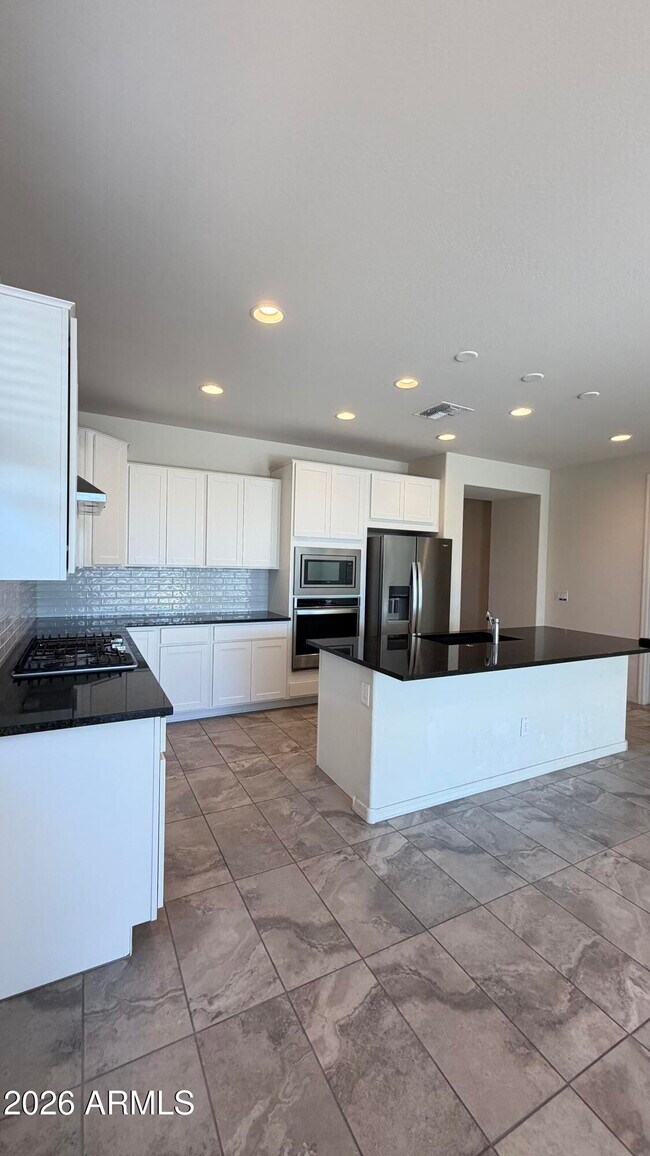 Building Photo - 8529 S 67th Dr