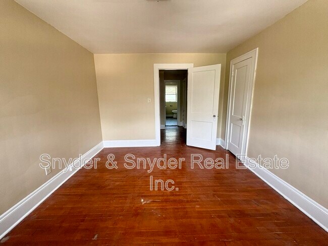 Building Photo - 96 N Portage Path