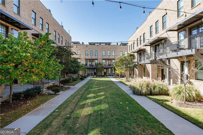 Building Photo - 1032 Robert Smalls Wy