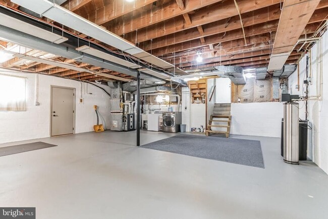 Building Photo - 9902 Holmhurst Rd