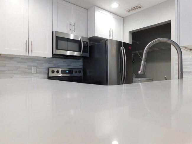 Building Photo - 1077 S Hiawassee Rd