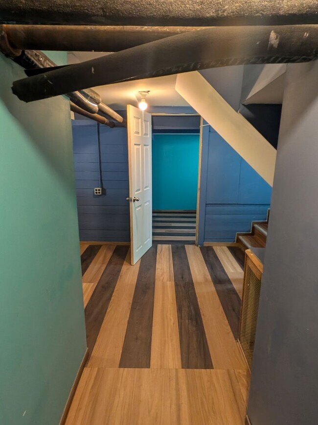 Building Photo - Charming 5-bedroom home in the heart of Hamline–Midway!